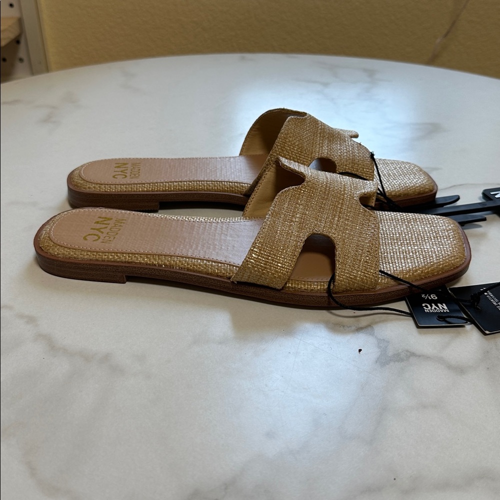 NWT Madden NYC Woven Scalloped Slide Sandals - Natural Tan size 9 1/2 - Picture 4 of 8